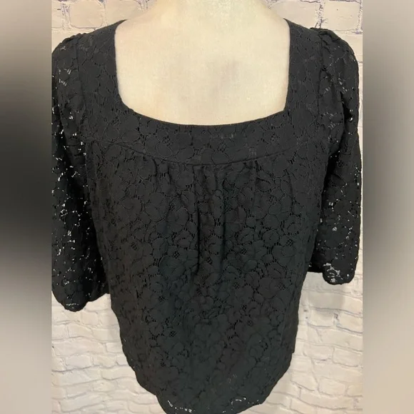 New York & Company Top Size Small Black Lace Overlay Cropped Cotton Square Neck - Picture 2 of 6